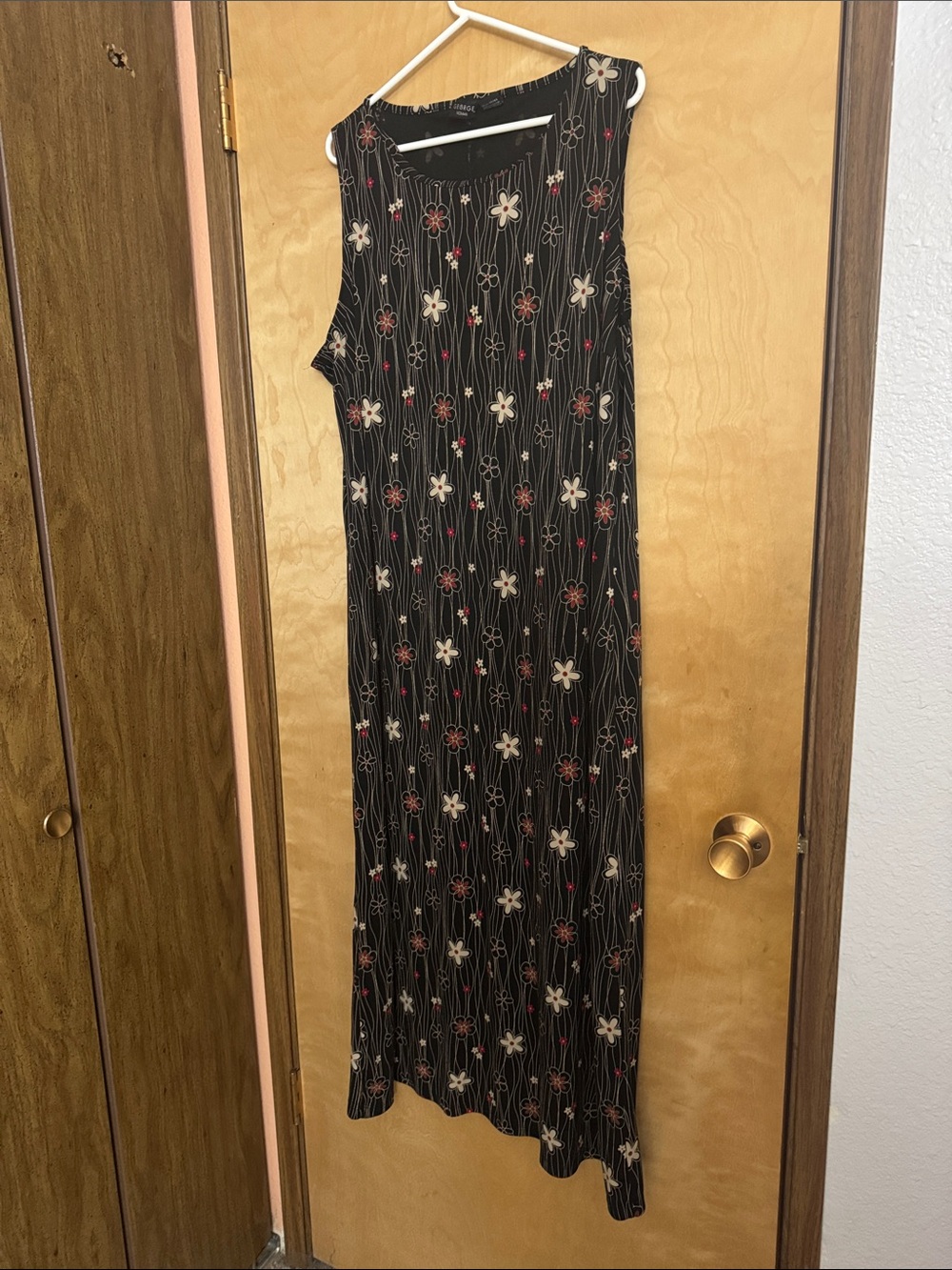 Sleeveless dress